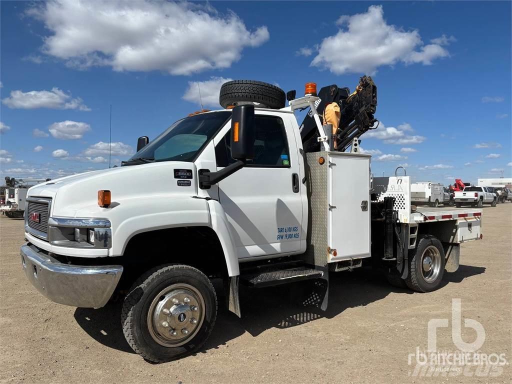 GMC C5500 起重機卡車