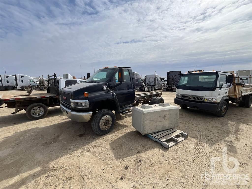 GMC C5500 商用底盤車