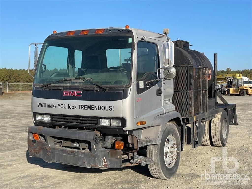 GMC T7500 瀝青噴灑器
