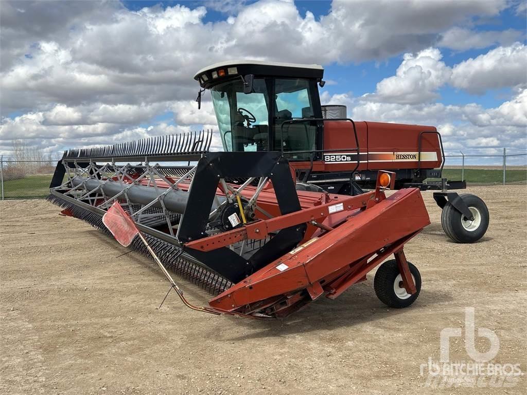 Hesston 8250S 收割列行機(撒布機)