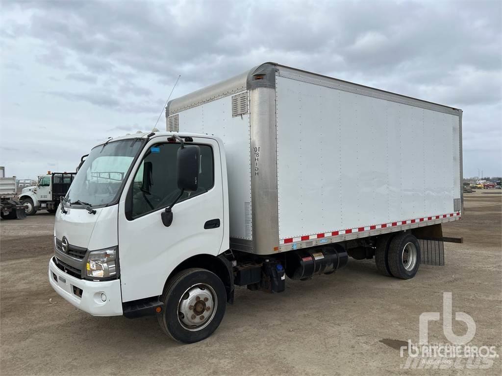 Hino 195 廂式貨物運輸車