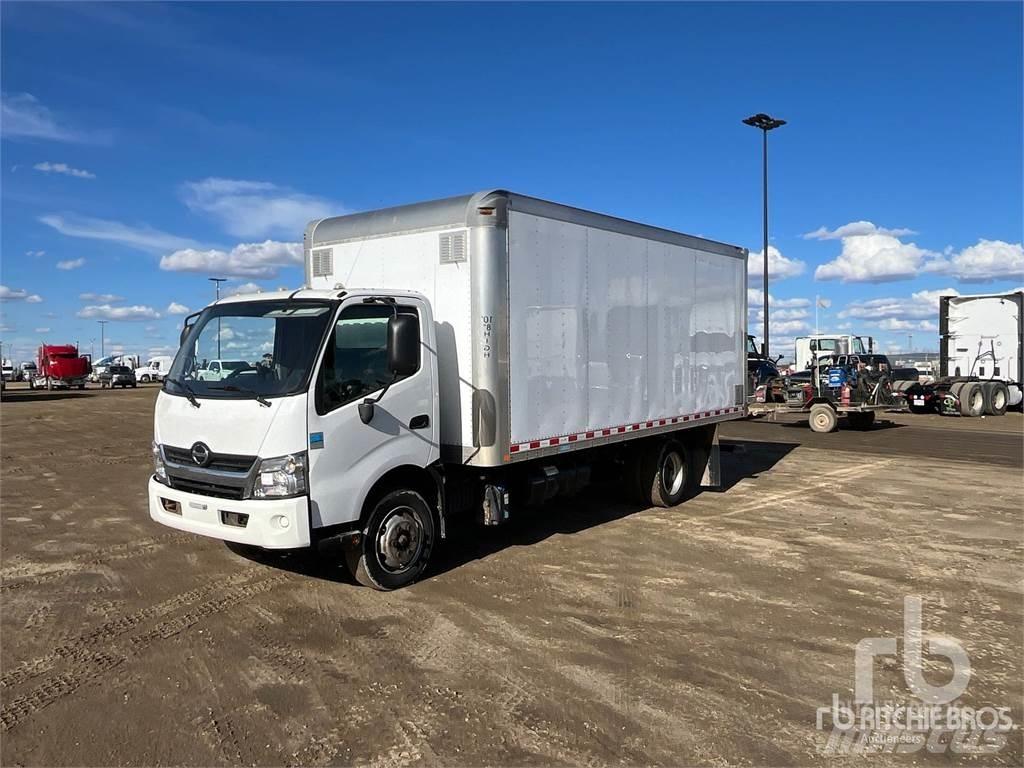 Hino 195 廂式貨物運輸車