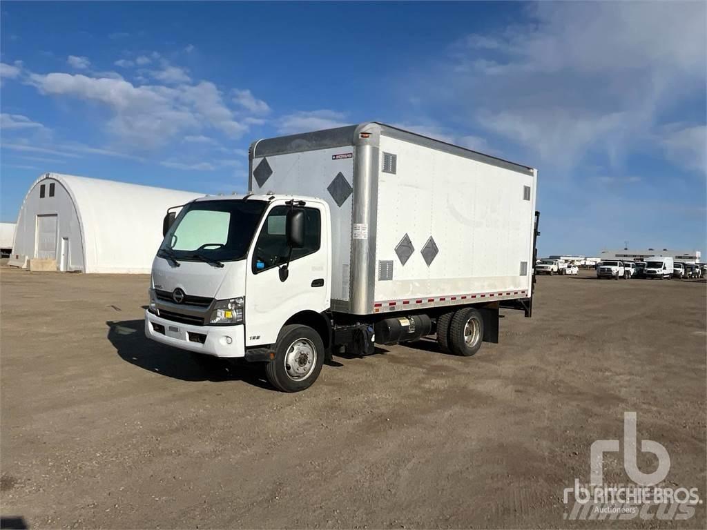 Hino 195 廂式貨物運輸車