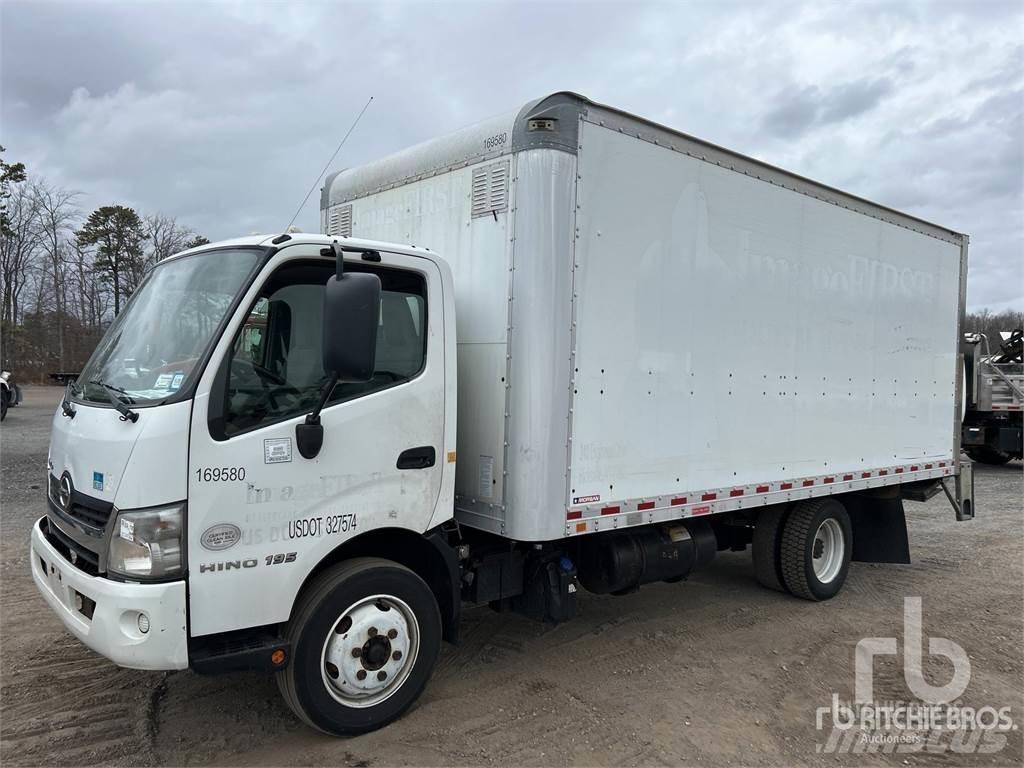 Hino 195 廂式貨物運輸車