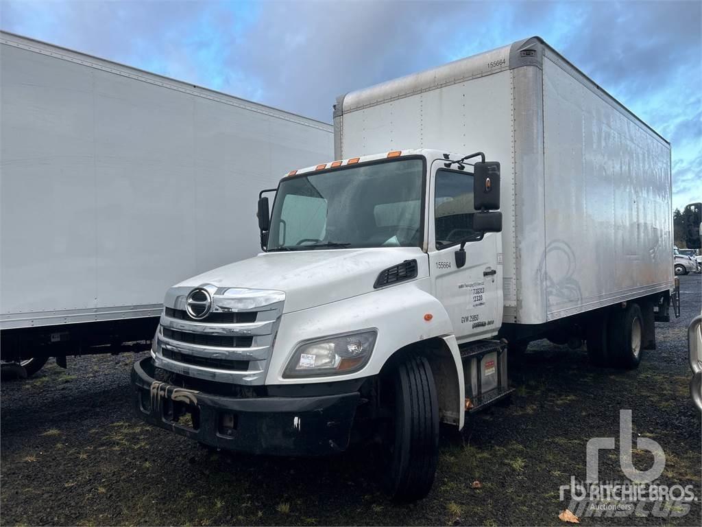 Hino 268 廂式貨物運輸車