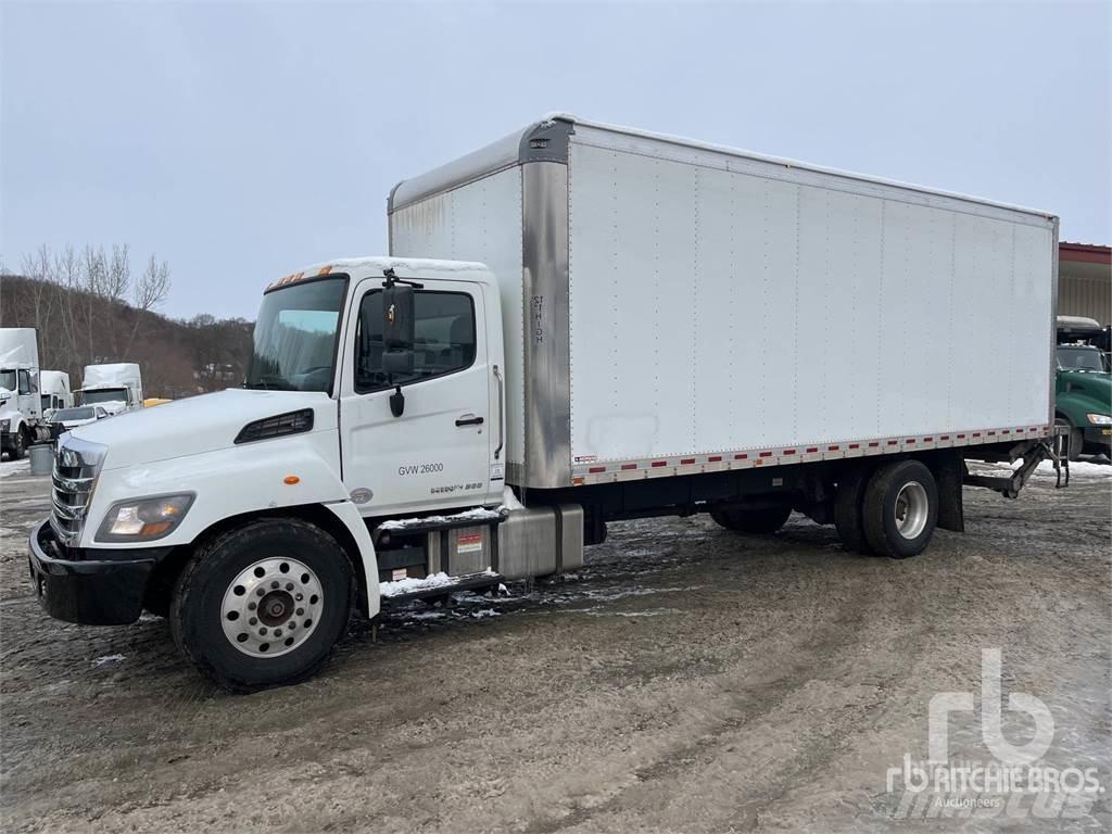 Hino 268 廂式貨物運輸車