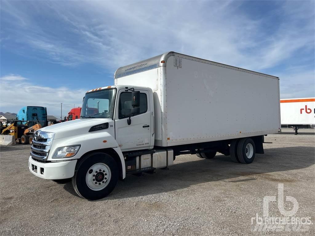 Hino 268 廂式貨物運輸車