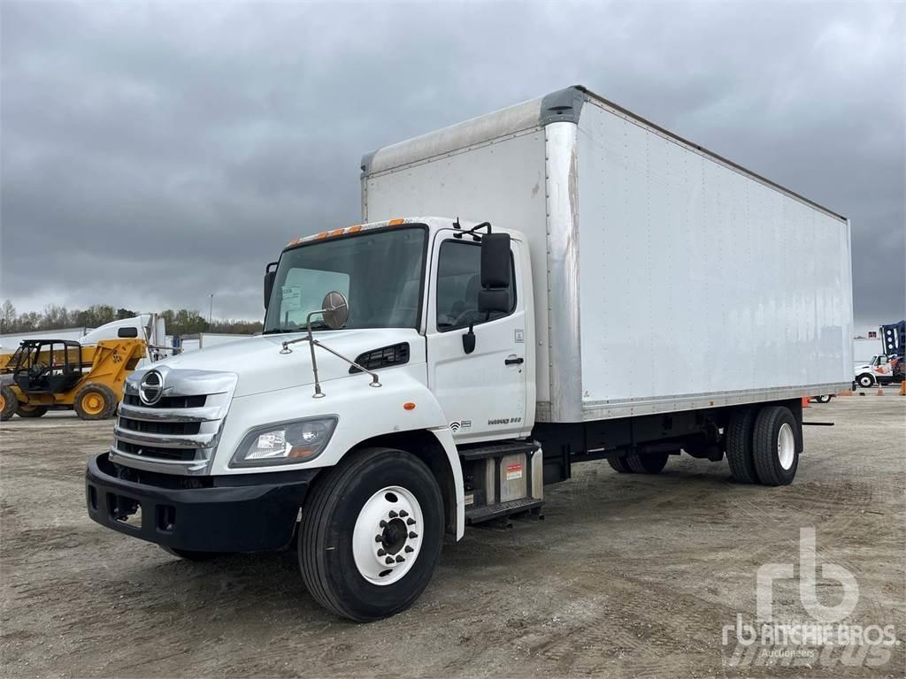 Hino 268 廂式貨物運輸車