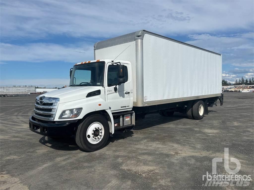 Hino 268 廂式貨物運輸車