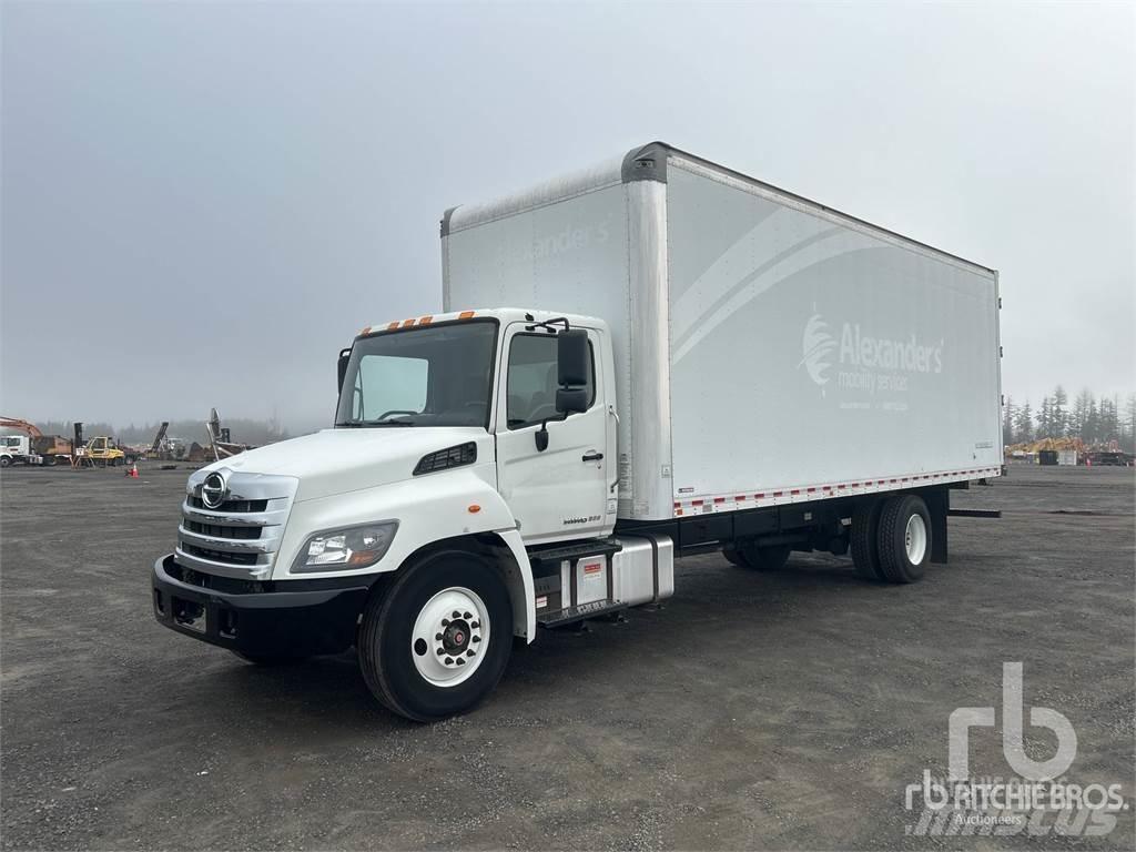 Hino 268 廂式貨物運輸車