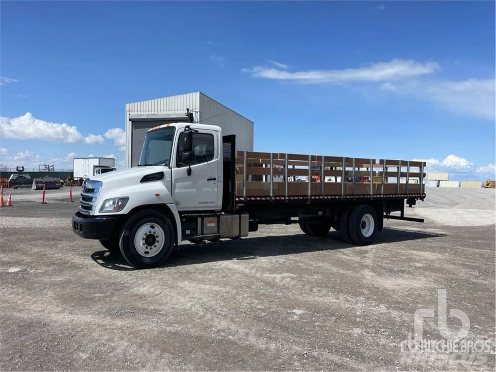 Hino 268 平板式/側卸式卡車
