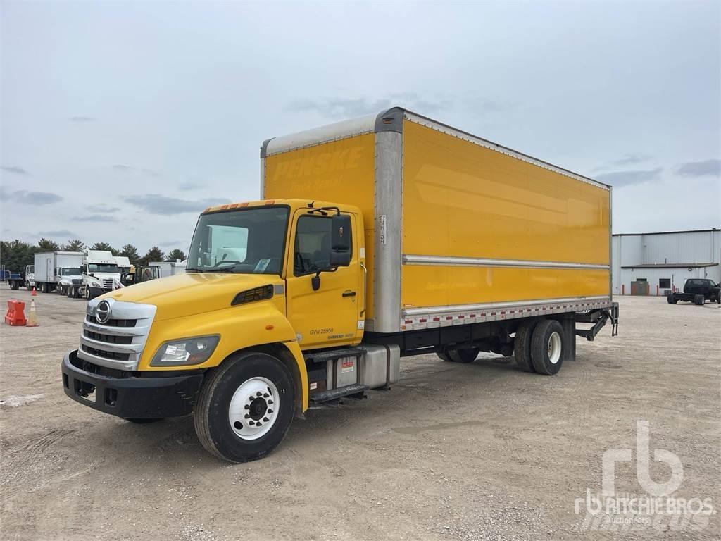Hino 268 廂式貨物運輸車