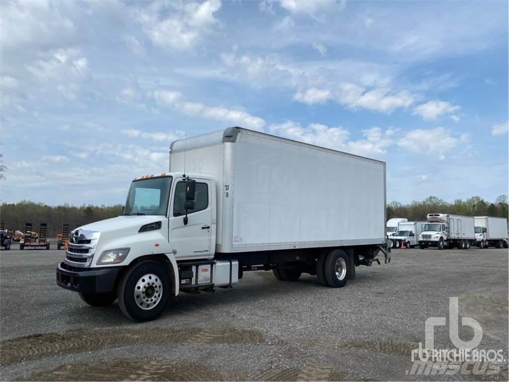 Hino 268 廂式貨物運輸車