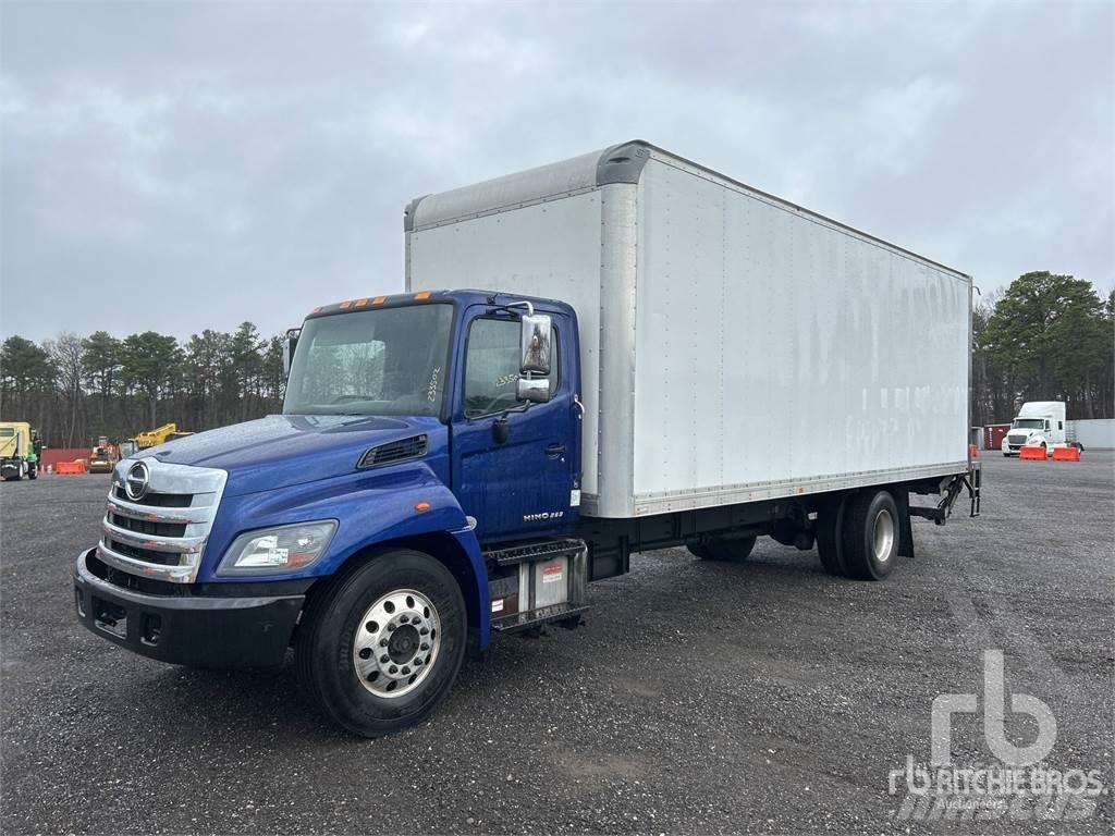 Hino 268 廂式貨物運輸車