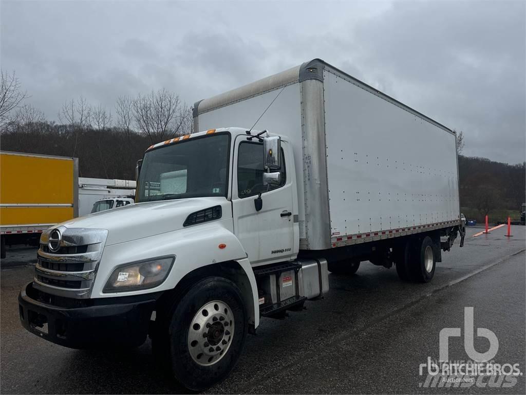 Hino 268 廂式貨物運輸車