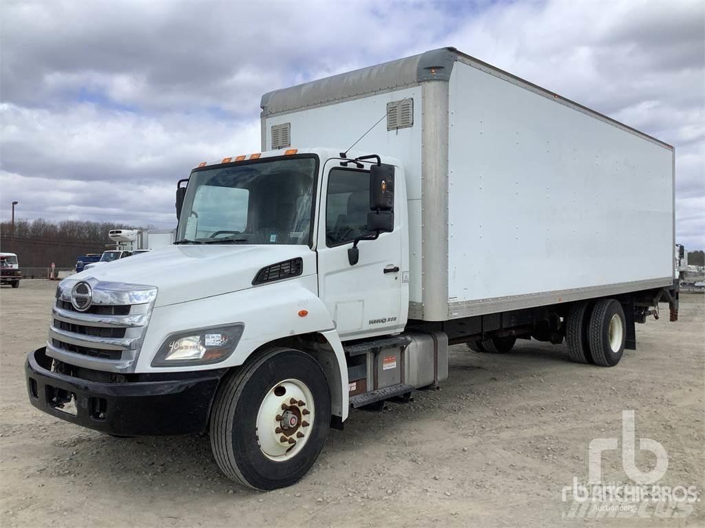 Hino 268 廂式貨物運輸車