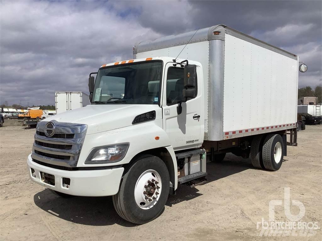 Hino 268 廂式貨物運輸車