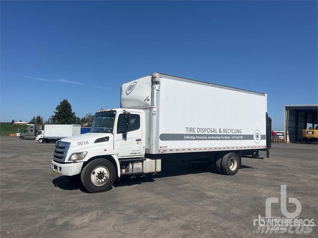 Hino 268 廂式貨物運輸車