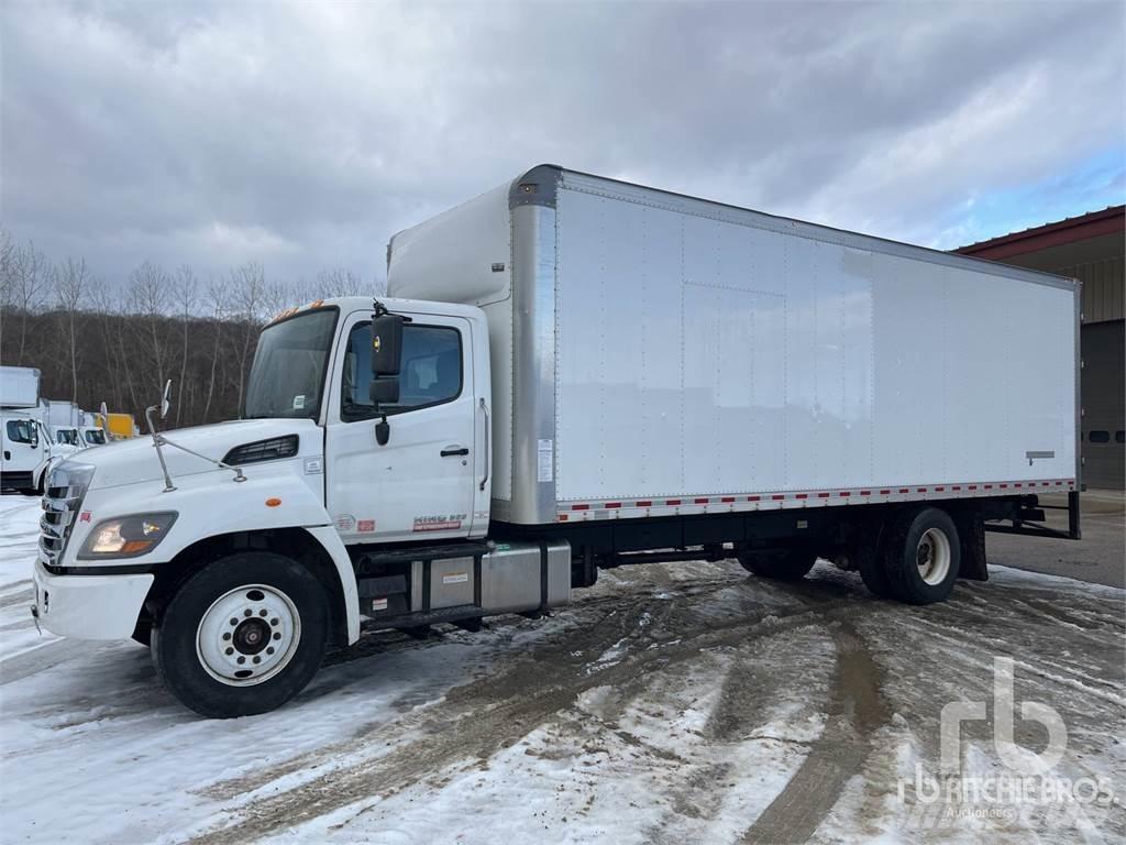 Hino 268 廂式貨物運輸車