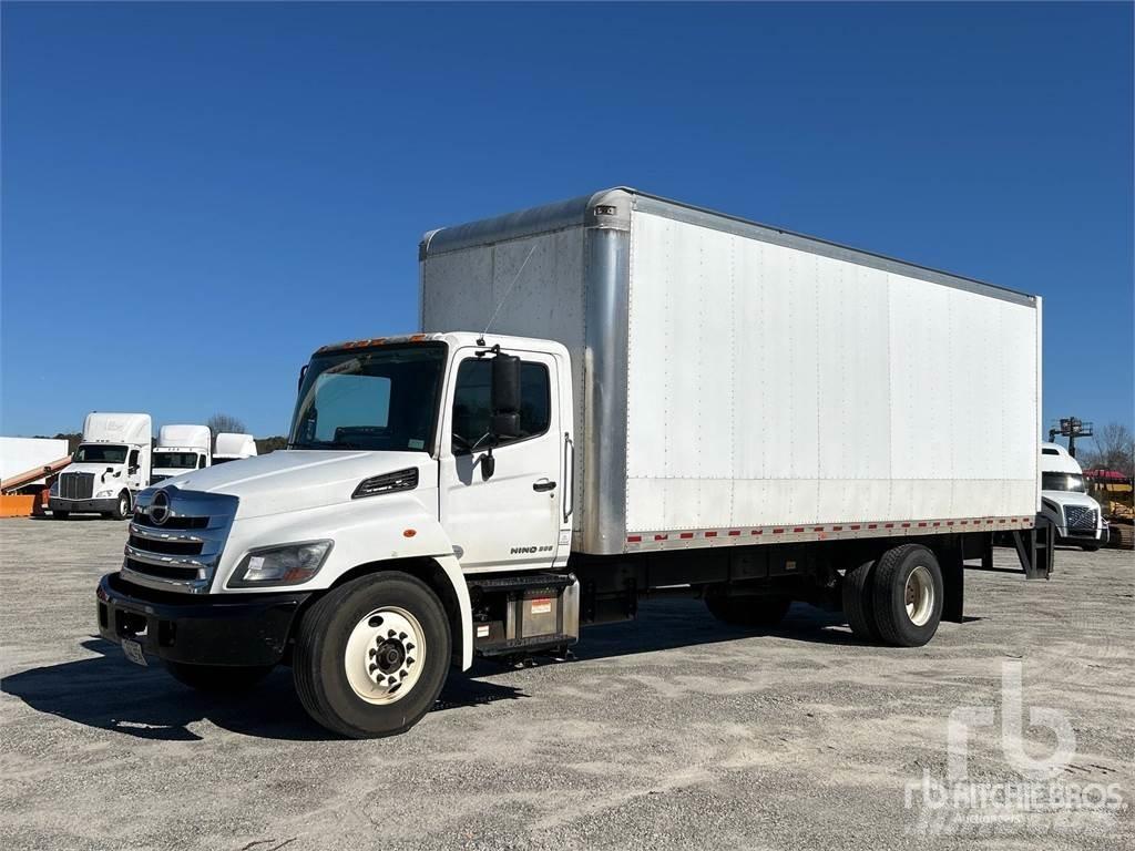Hino 268 廂式貨物運輸車