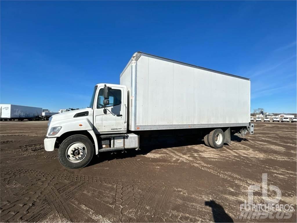 Hino 268 廂式貨物運輸車