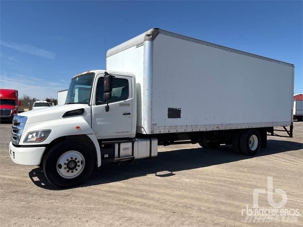 Hino 268 廂式貨物運輸車