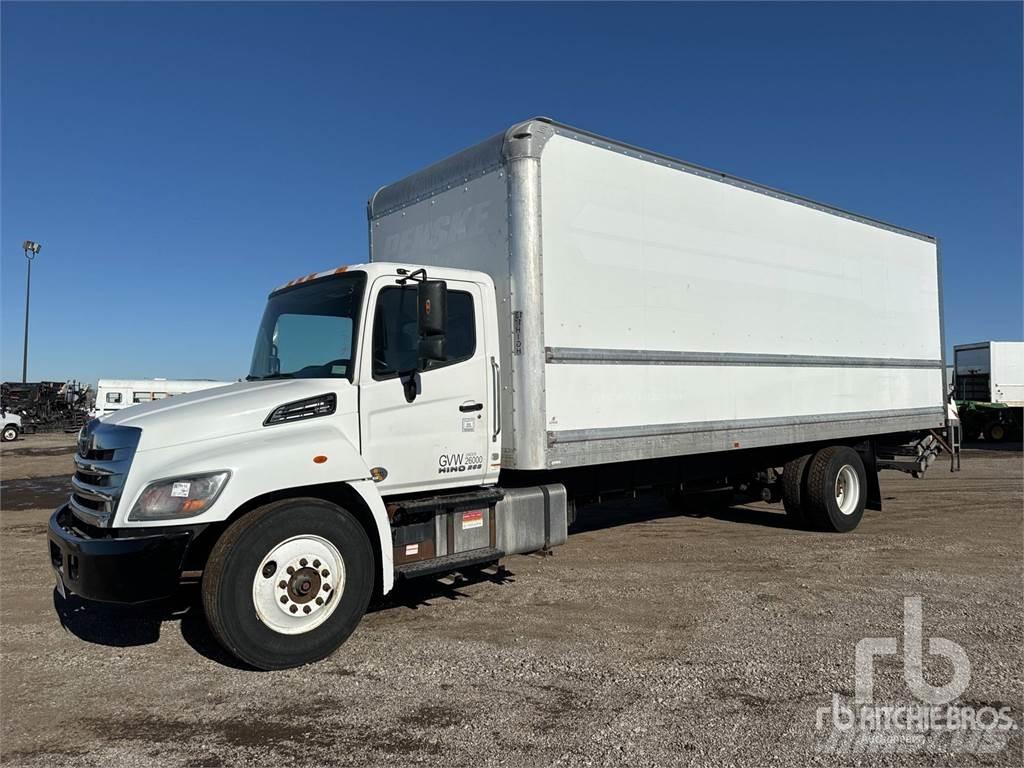 Hino 268 廂式貨物運輸車