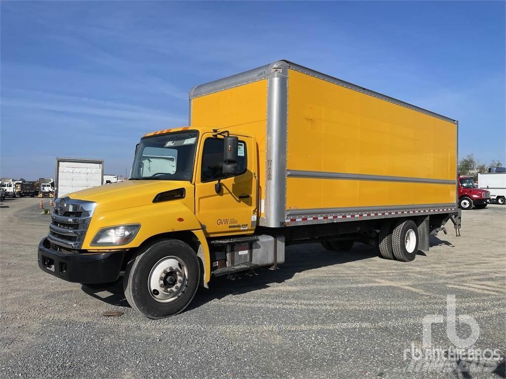 Hino 268 廂式貨物運輸車