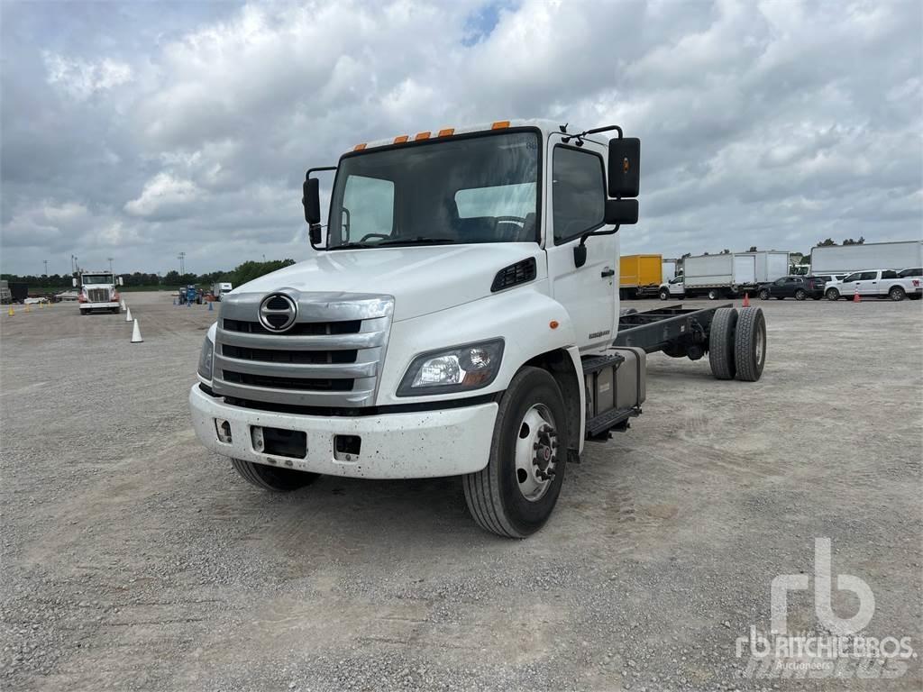 Hino 268 商用底盤車