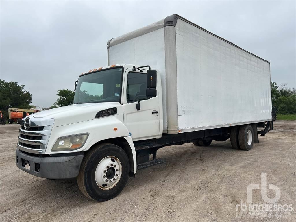Hino 268 廂式貨物運輸車