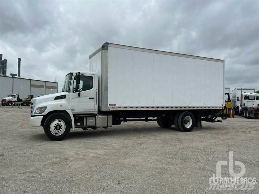 Hino 268 廂式貨物運輸車