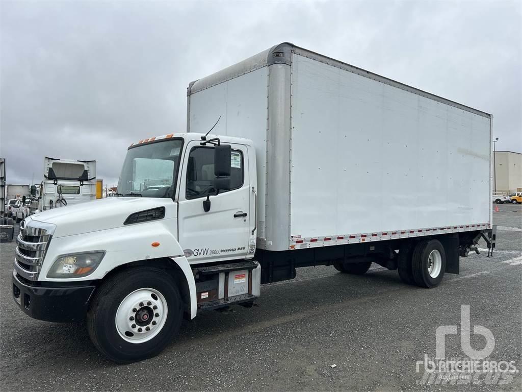 Hino 268 廂式貨物運輸車