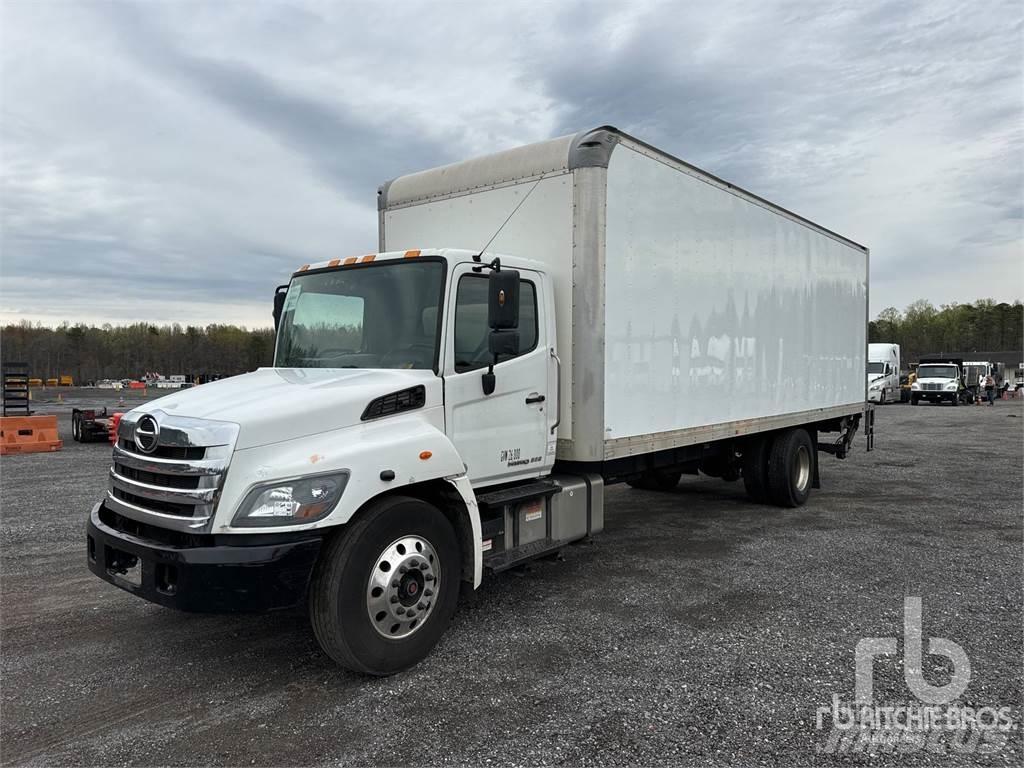 Hino 268 廂式貨物運輸車
