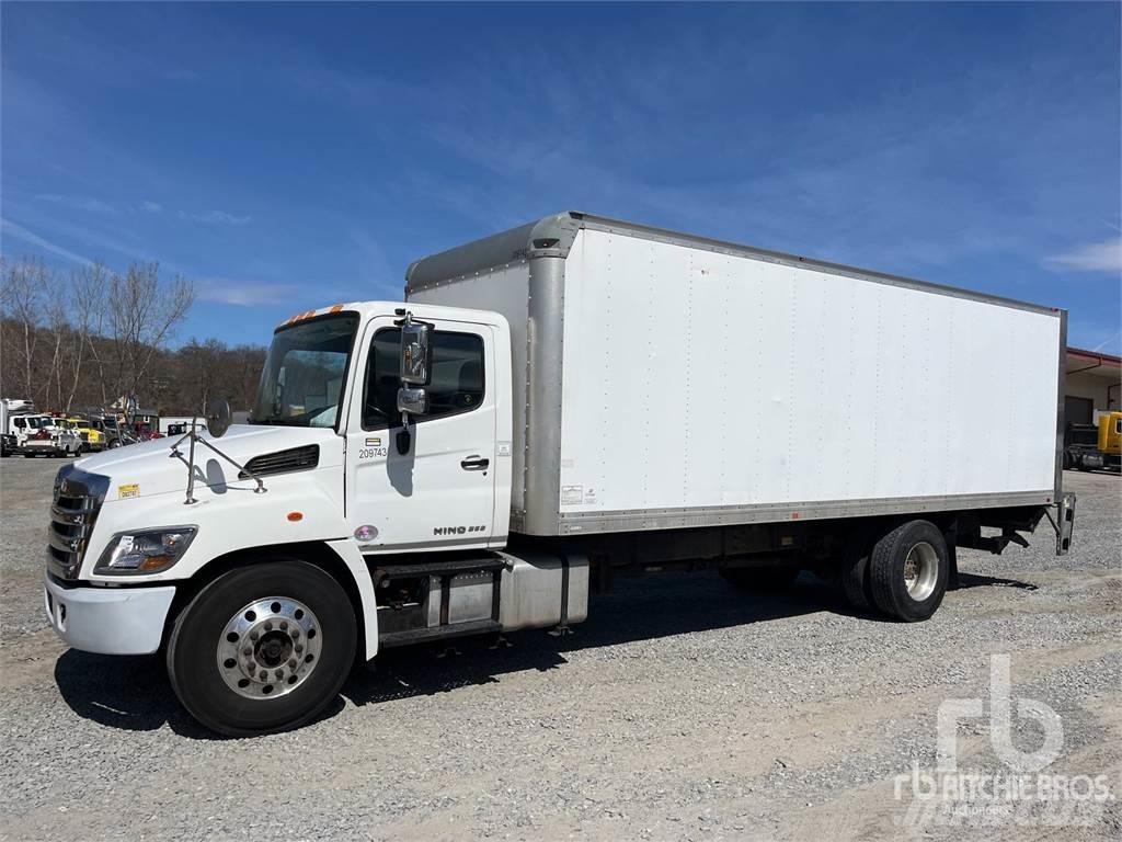 Hino 268 廂式貨物運輸車