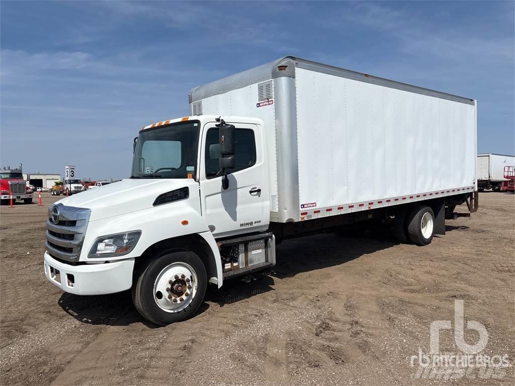 Hino 268 廂式貨物運輸車