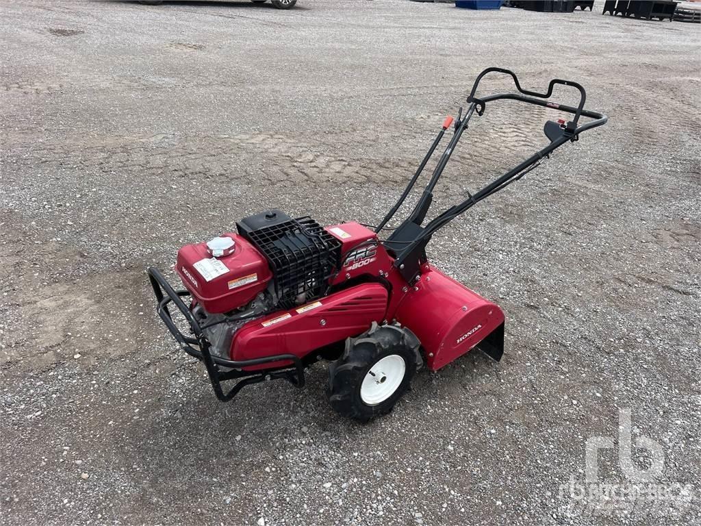 Honda FRC 800 動力耙和旋轉式耕耘機