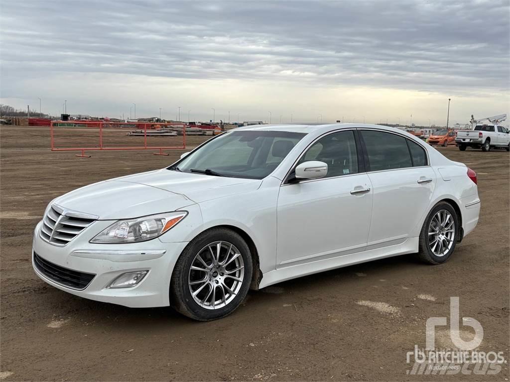 Hyundai GENESIS 汽車