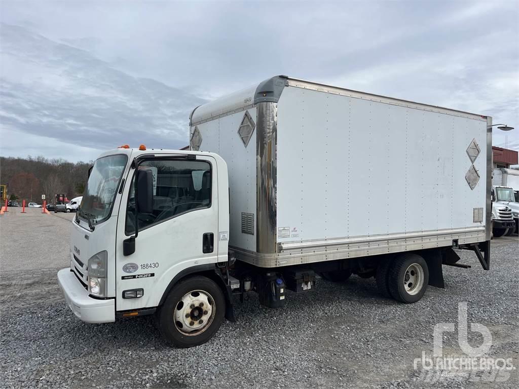 Isuzu NQR 廂式貨物運輸車