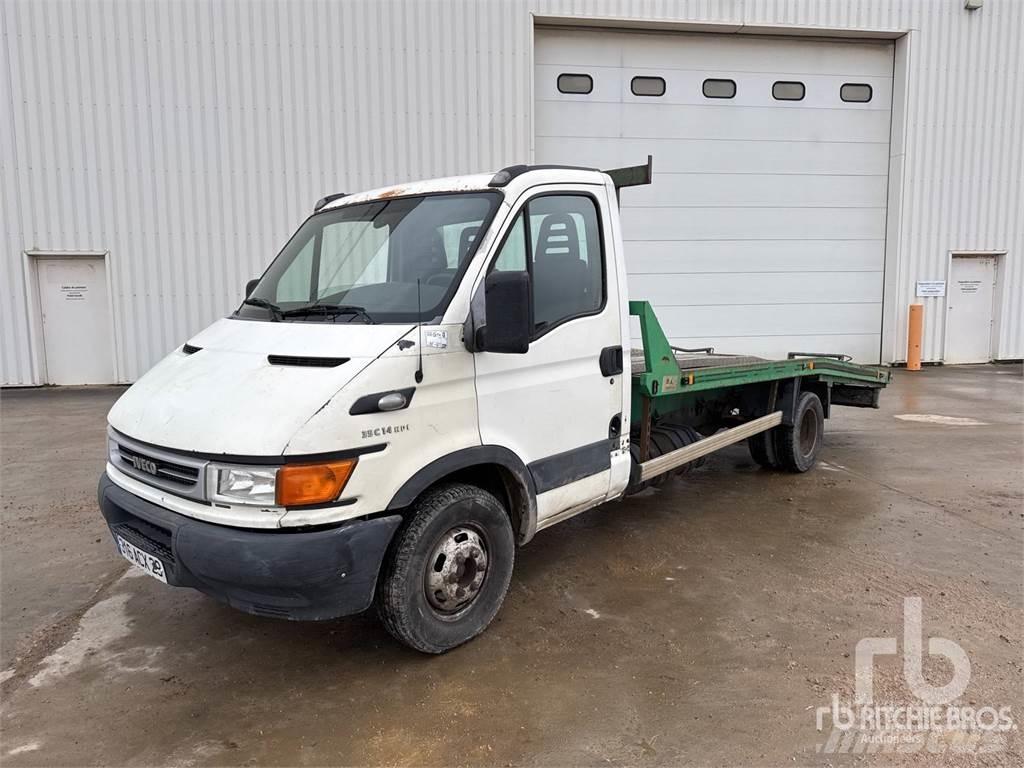 Iveco 35C14HPI 平板 / 絞盤 卡車