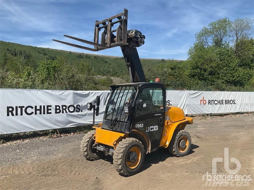 JCB 520-40 伸縮臂操作車