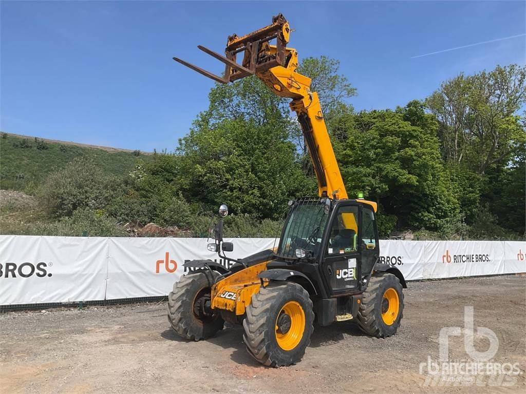 JCB 531-70 伸縮臂操作車