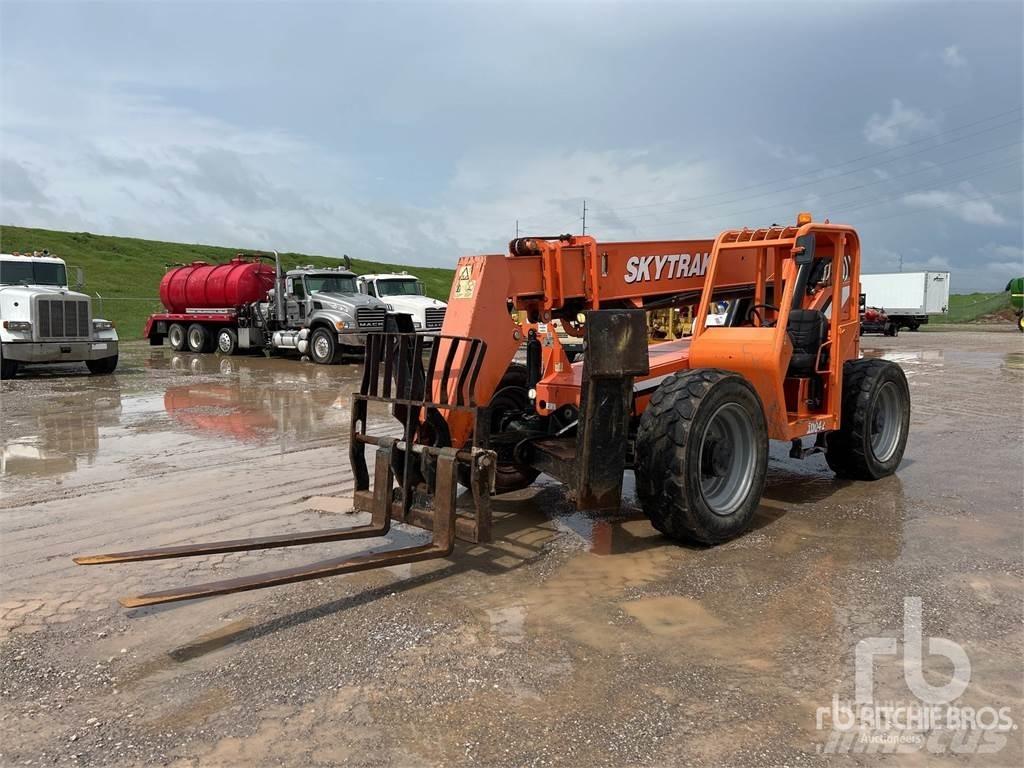 JLG 10042 伸縮臂操作車