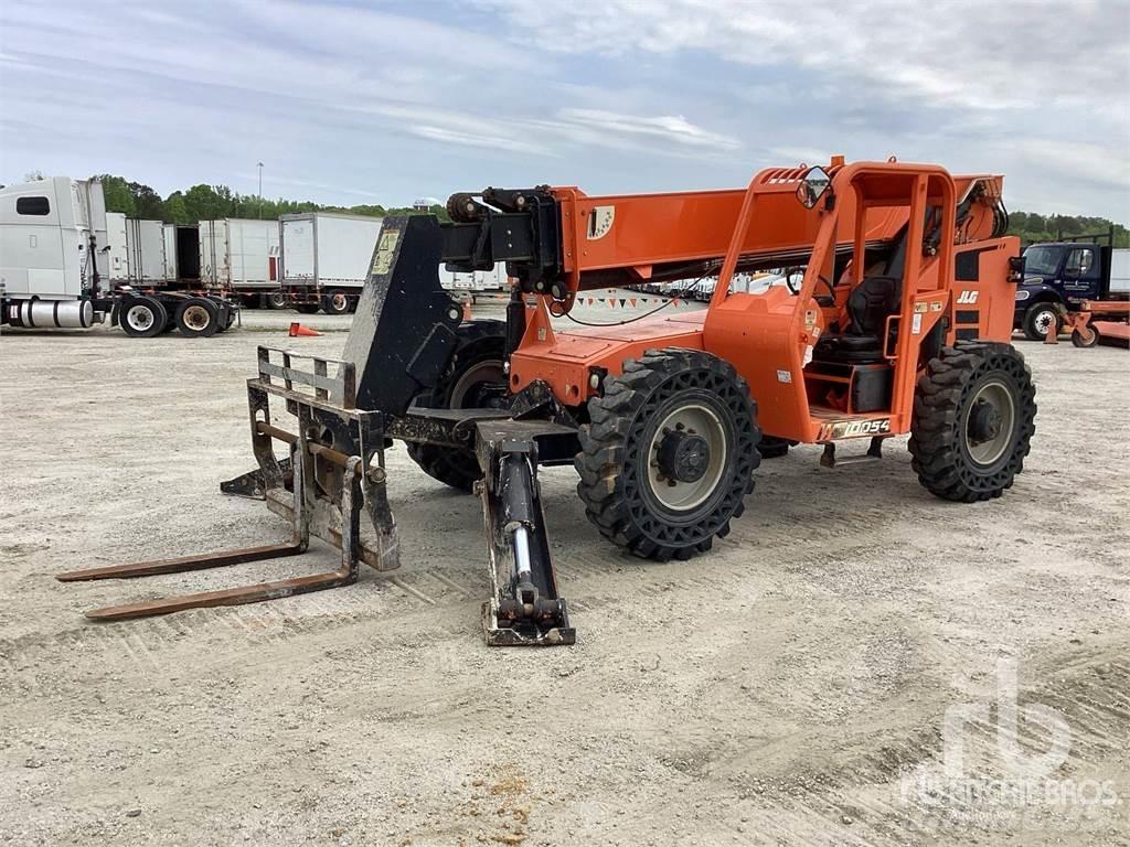 JLG 10054 伸縮臂操作車
