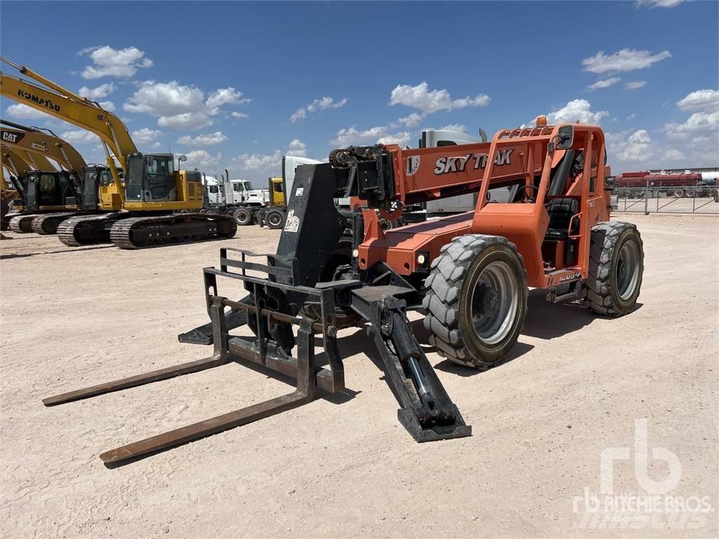 JLG 10054 伸縮臂操作車
