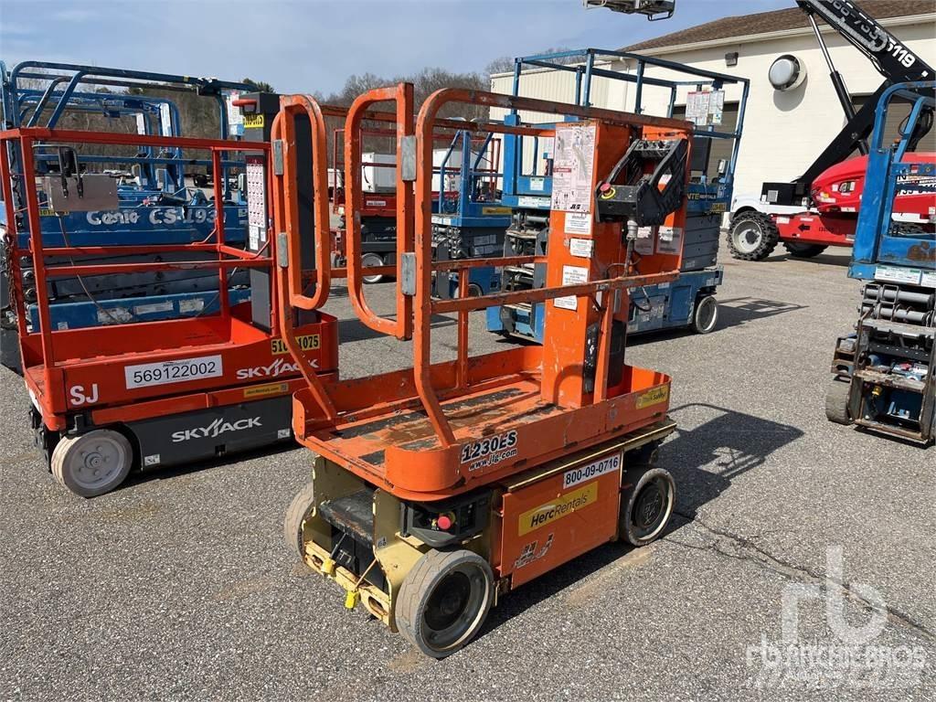 JLG 1230ES 曲臂高空作業車