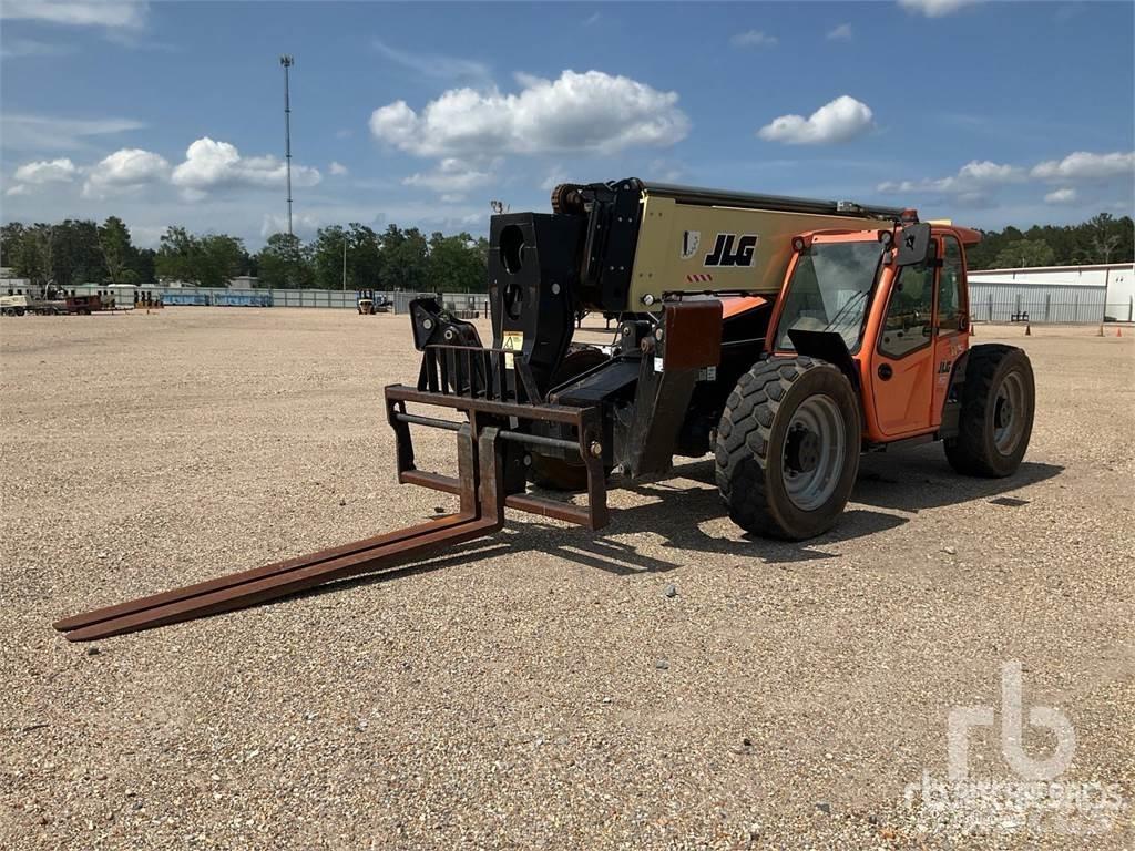 JLG 1255 伸縮臂操作車