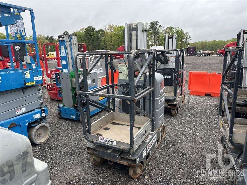 JLG 20MVL 曲臂高空作業車