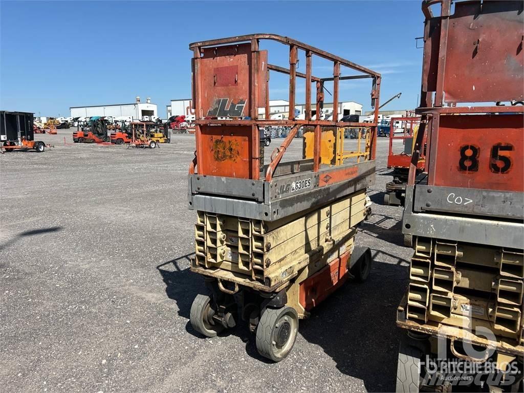 JLG 2630ES 剪式升降機