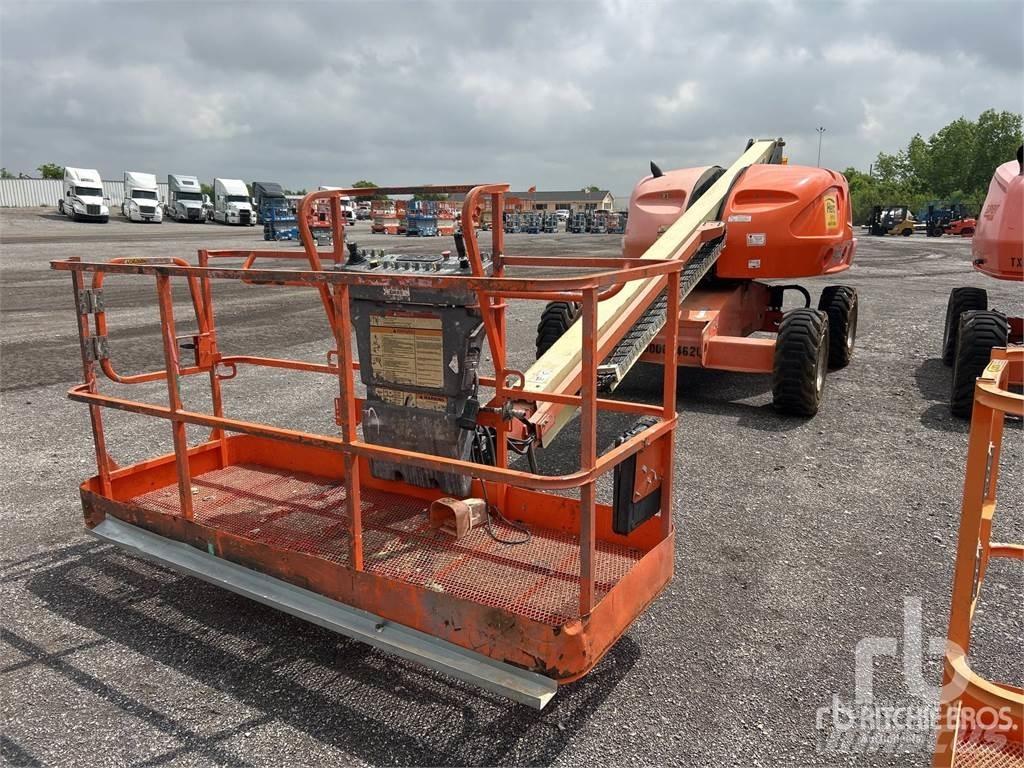 JLG 400S 曲臂高空作業車