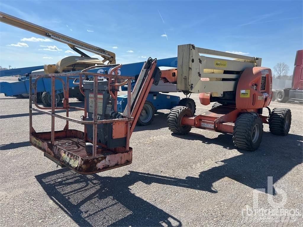 JLG 450AJ 曲臂高空作業車